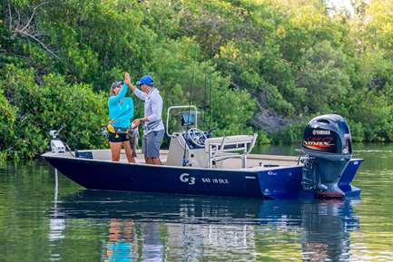 Yamaha 90HP – 20″ VMAX SHO, 2022 In-Line 4 - Image 5